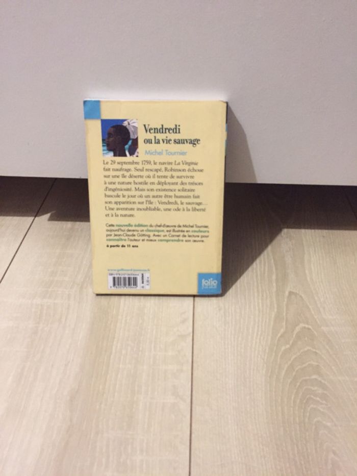 Livre « Vendredi ou la vie sauvage » - photo numéro 2