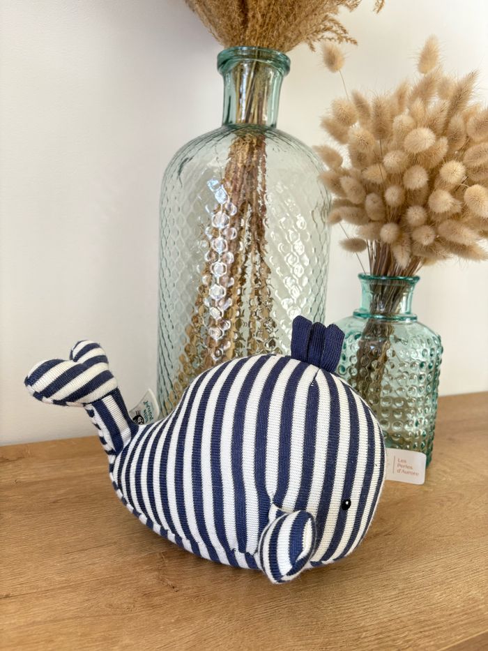 Peluche baleine hochet grelots marine blanc Jellycat - photo numéro 3