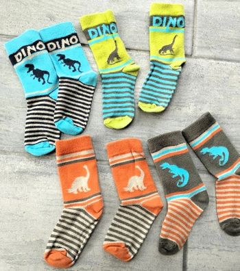 Lot n° 487 Chaussettes dinosaures 4 paires taille 23-26