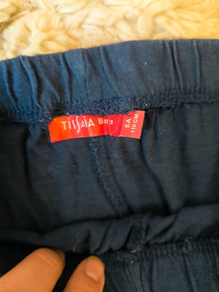 Short bleu marine - photo numéro 3