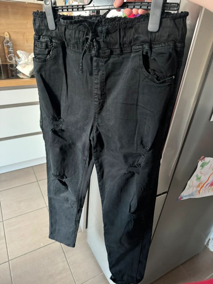 Pantalon noir destroy - photo numéro 3