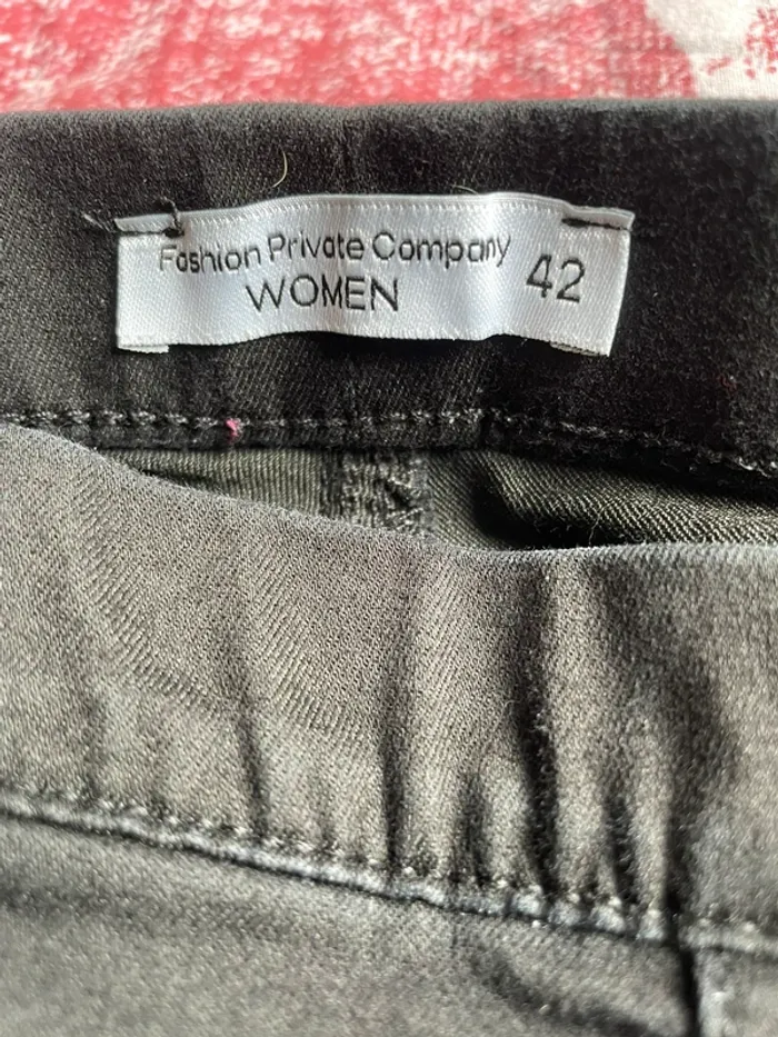 Pantalon femme noir - photo numéro 3