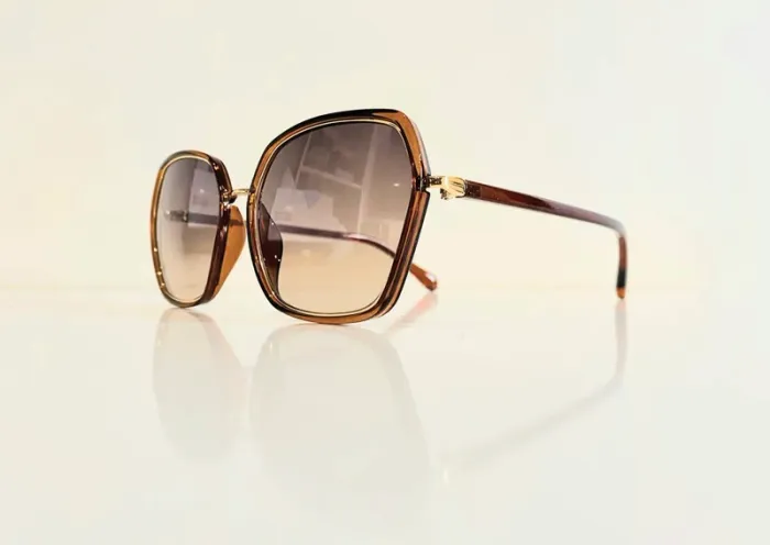 Lunette de soleil femme marron miel contour doré uvprotection catégorie 2 - photo numéro 2