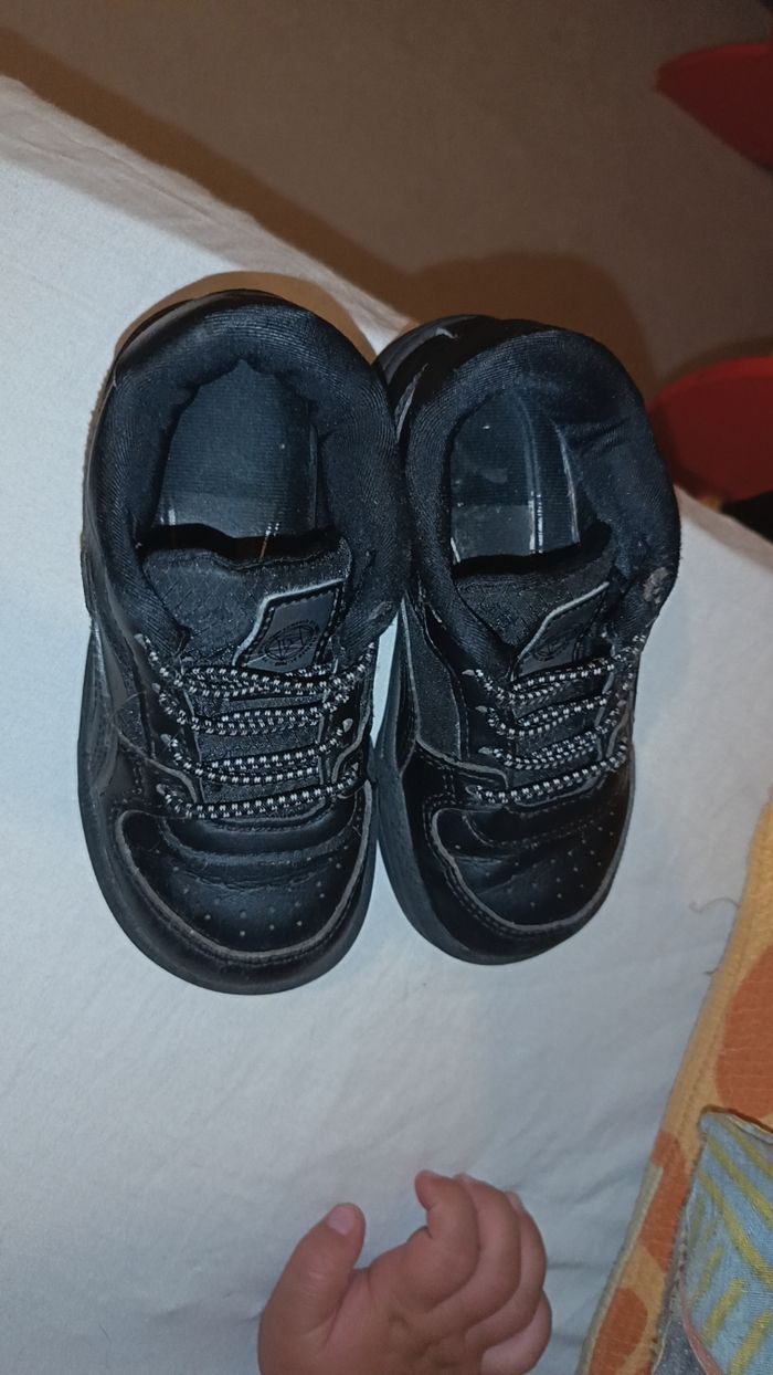 Basket puma enfant taille 24 - photo numéro 3