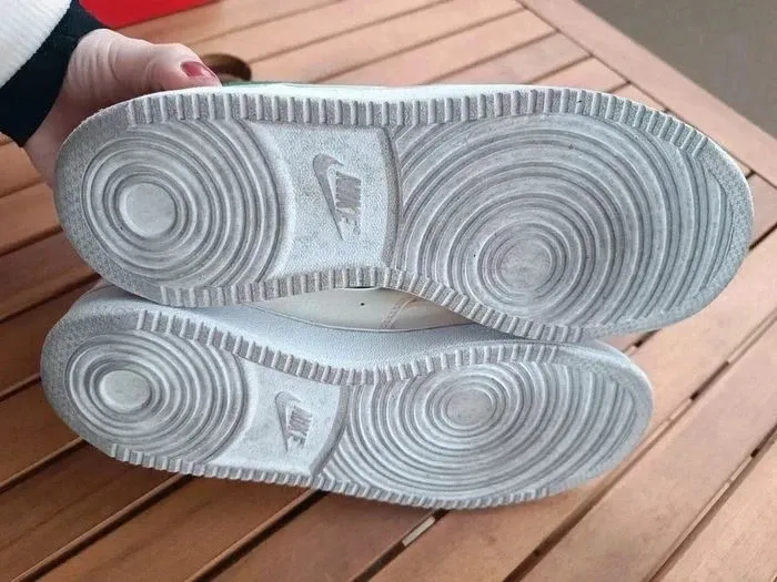 Baskets Nike pointure 39 - photo numéro 4