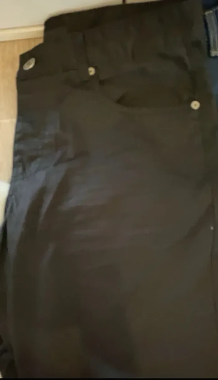 4 pantalons pour homme - photo numéro 5