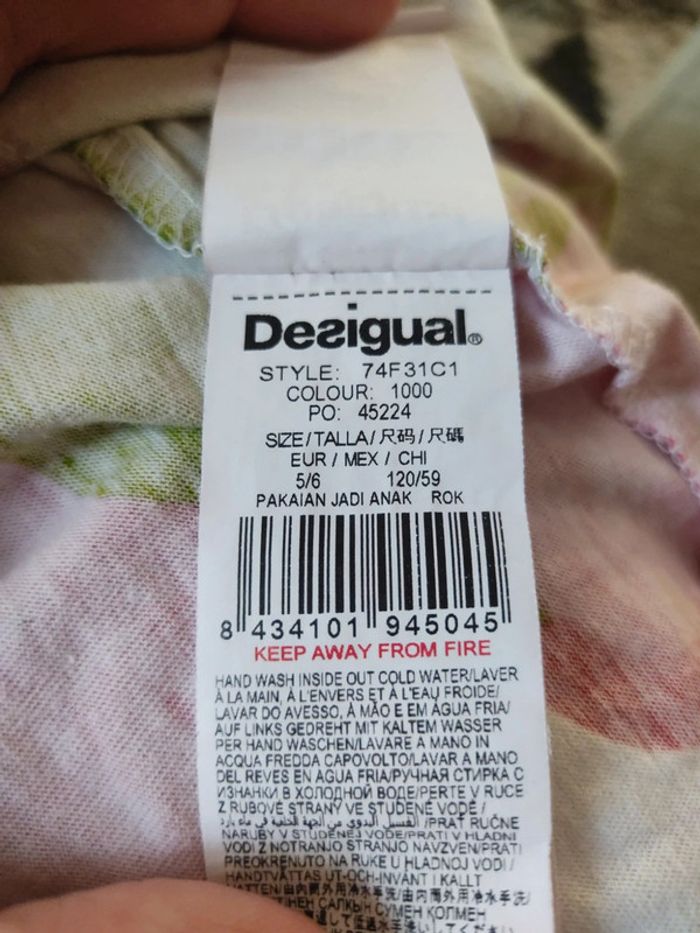 Jupe Desigual taille 5-6 ans - photo numéro 5