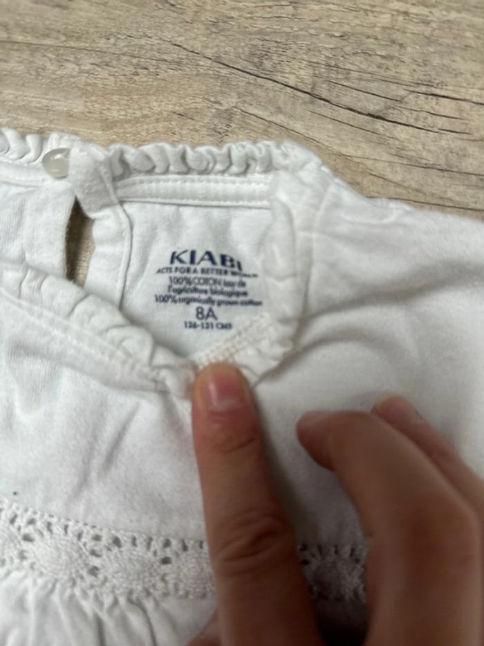 Haut Kiabi blanc 8ans TBE - photo numéro 3