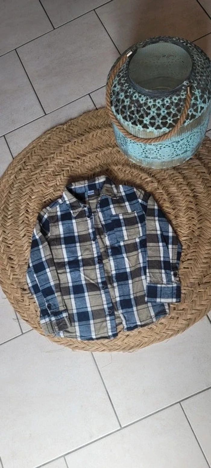 Joli chemise garçon à carreaux Taille 110/116