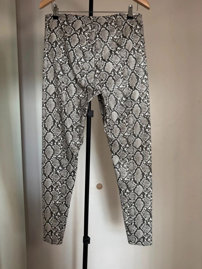 Legging pantalon en smili cuir élastique taille L H&M - photo numéro 2