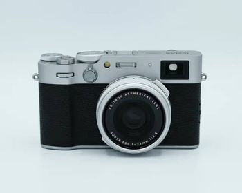 Fujifilm X100 VI