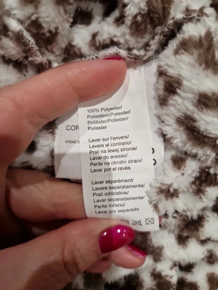 Joli surpyjama avec fermeture léopard taille 46/48 - photo numéro 4