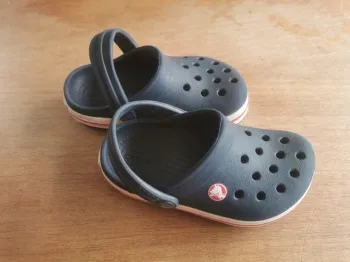 🌼Crocs bleues enfant toddler crocband clog– Taille C7 (23/24) 💙