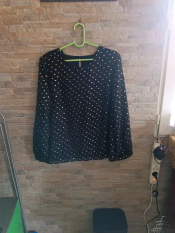 Blouse noire et or 42