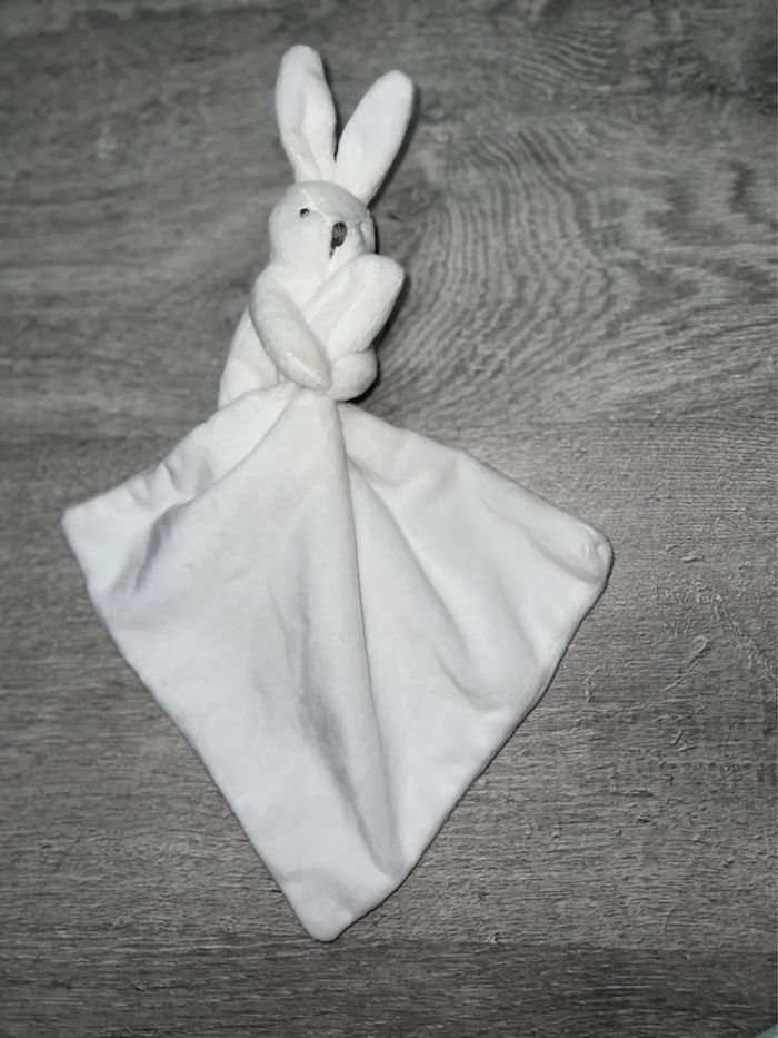 Doudou lapin jacadi