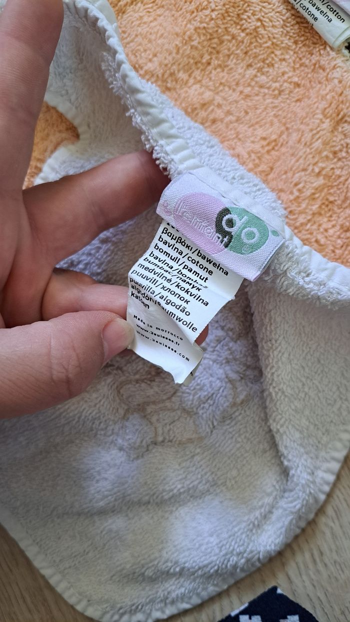 Lot 3 bavoirs TBE - photo numéro 6