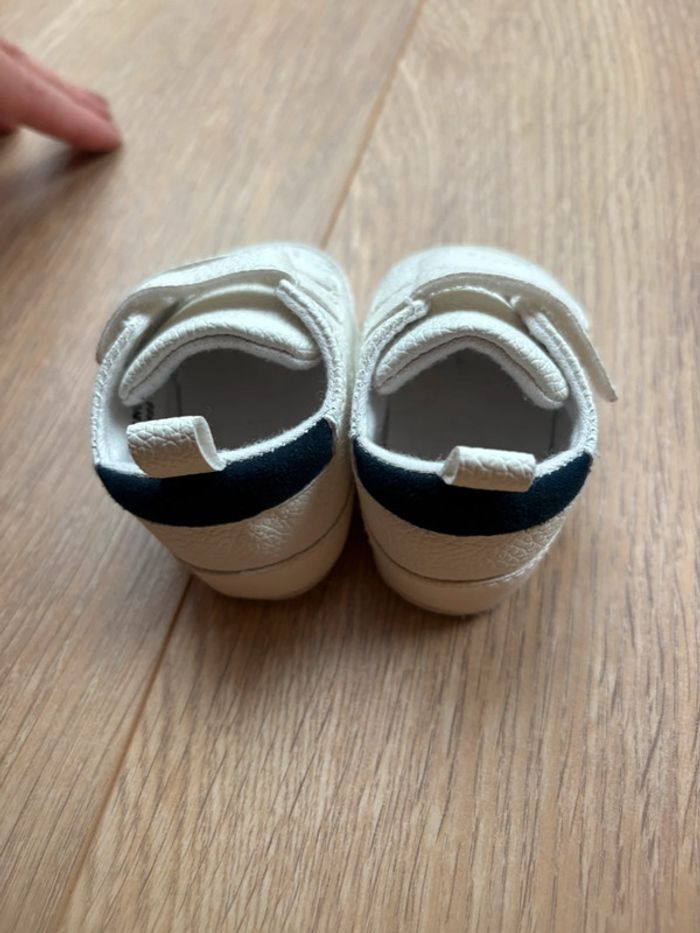 Petites baskets - photo numéro 3