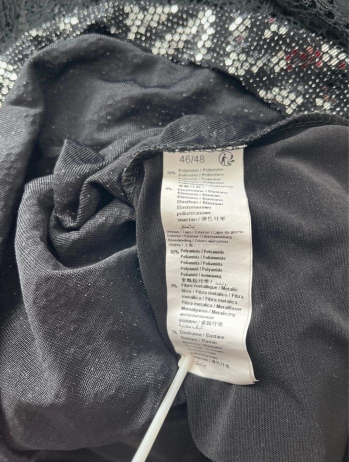 Haut noir en dentelle taille 46/48– élégant et scintillant - photo numéro 3