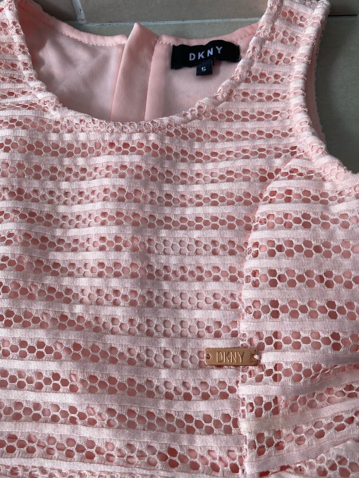 Robe sans manches rose été DKNY 5 ans - photo numéro 2