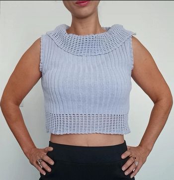 Pull court sans manches crochet lila taille 40