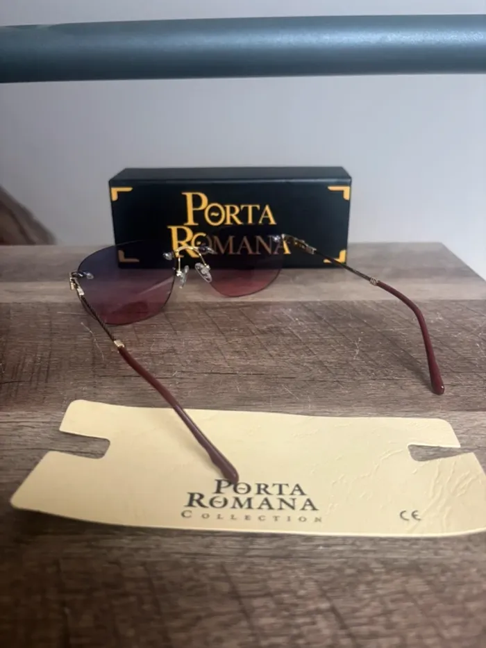 Lunette de soleil ovale Porta Romana verre bleu dégradé rougeâtre - photo numéro 5
