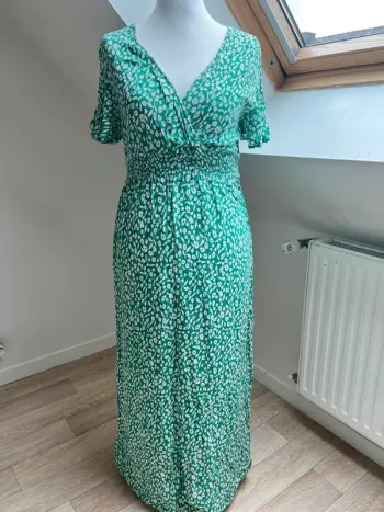 Robe fleurie verte