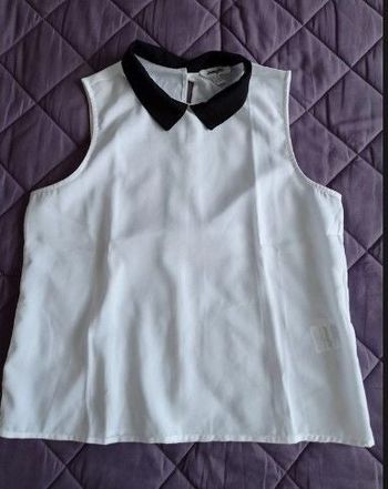 Haut blanc col noir
