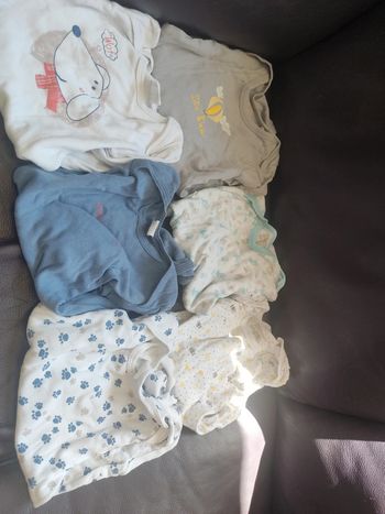 Lot  body garçon 3 ans