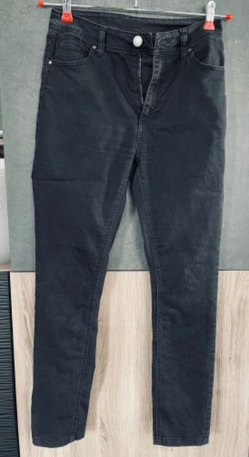 Jean noir taille haute