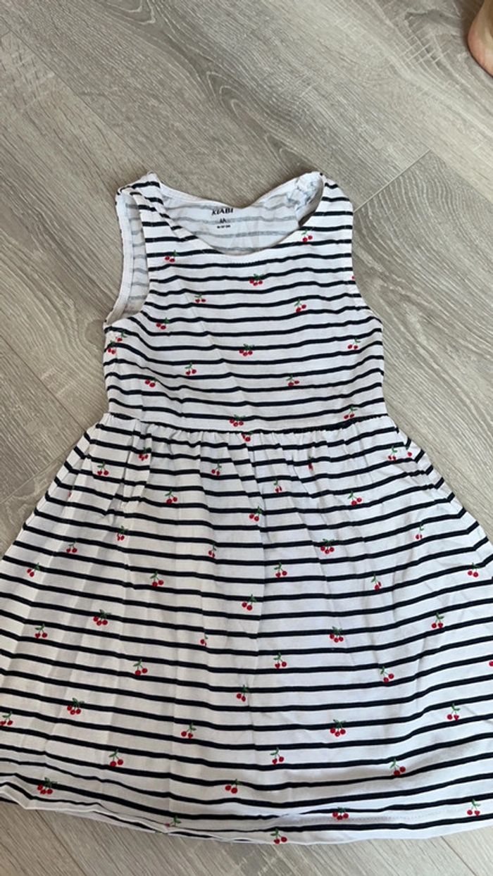 Robe rayée marine detail cerise
