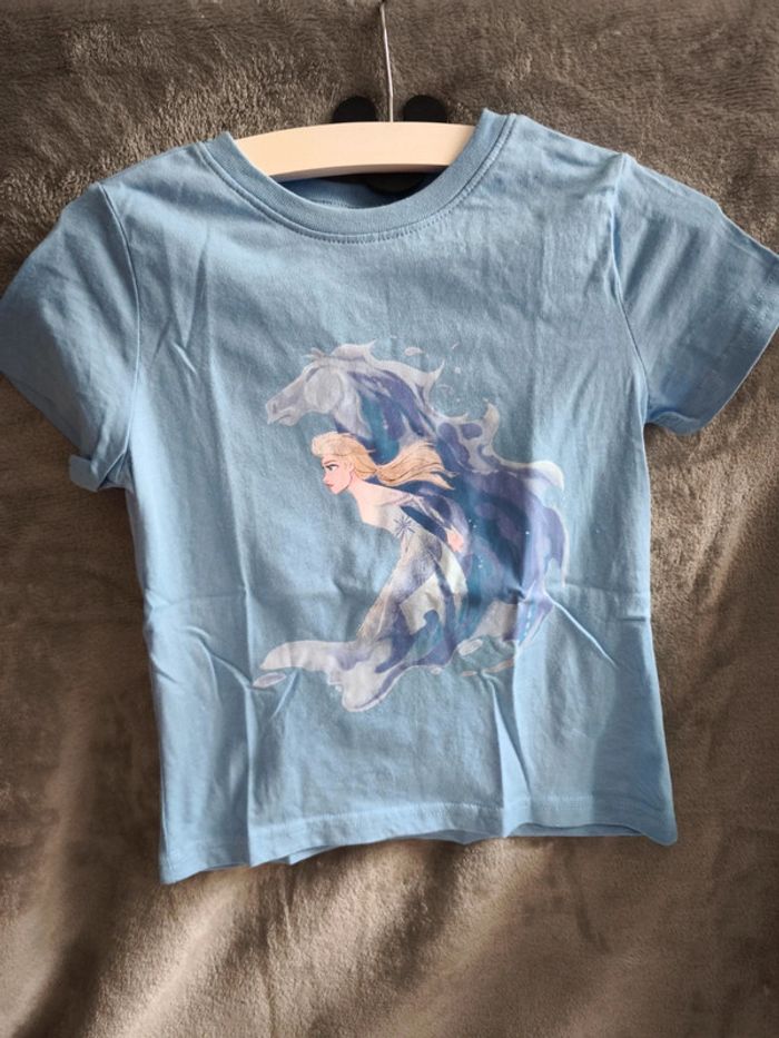 T-shirt reine des neiges 3-4 ans neuf - photo numéro 2