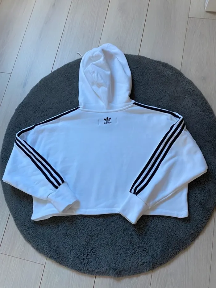 Sweat Adidas crop top blanc logo fleuri édition limitée -Taille 36 - photo numéro 3