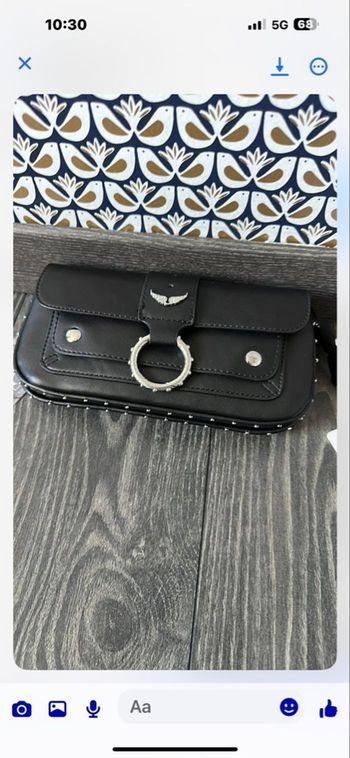 Petit sac noir simili cuir ailes strass avec bandoulière