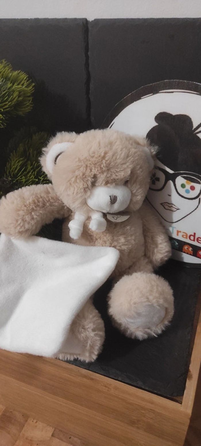 Peluche mouchoir ours Baby nat Pap'ours miel BN0486 doudou beige blanc Écharpe