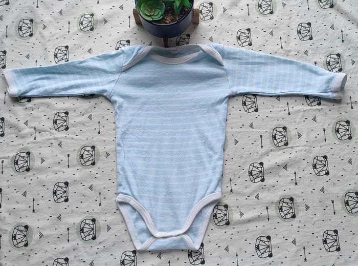 Lot de bodies ML taille 12 mois - photo numéro 2