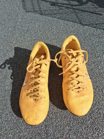 Chaussure de foot 