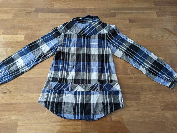 Tunique longue/chemise fille 10 ans Sismix
Très bon état - photo numéro 5