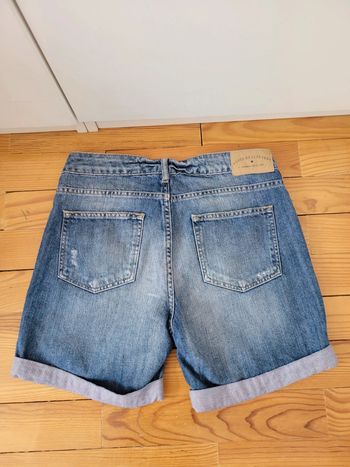 Short en jeans Divided H&M look déchiré taille 36
