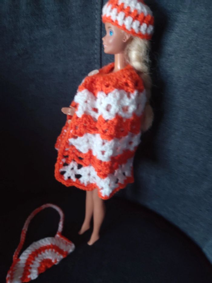 Vêtements pour Barbie 2 € - photo numéro 5