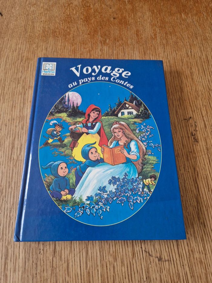 Livres au pays des contes