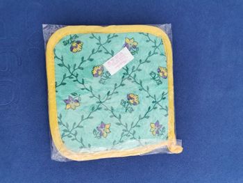 Manique verte motifs fleurs - Françoise Saget