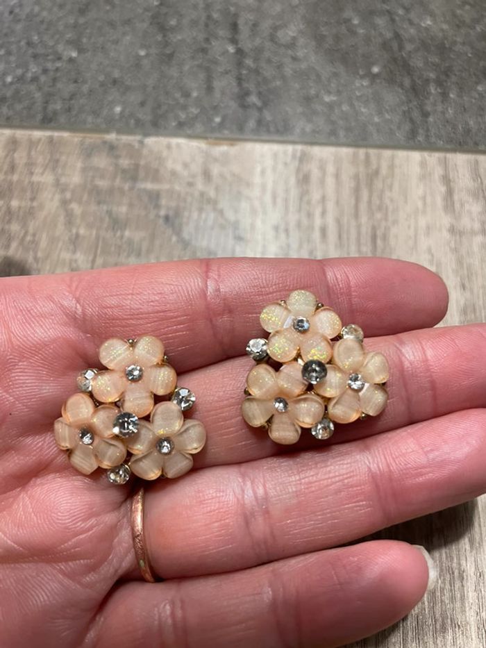 Belle boucles d’oreilles vintage