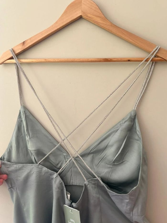 Robe satinée verte - photo numéro 4
