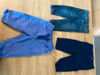 Lot de 3 pantalons taille 9 mois