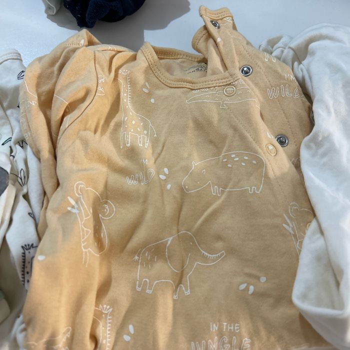 Lot pyjamas - photo numéro 2