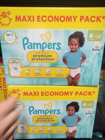 Lot de 2 cartons Pampers harmonie taille 6