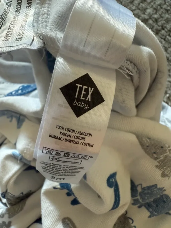 Pyjama, une pièce léger, motif dinosaures tex (3 mois) - photo numéro 4