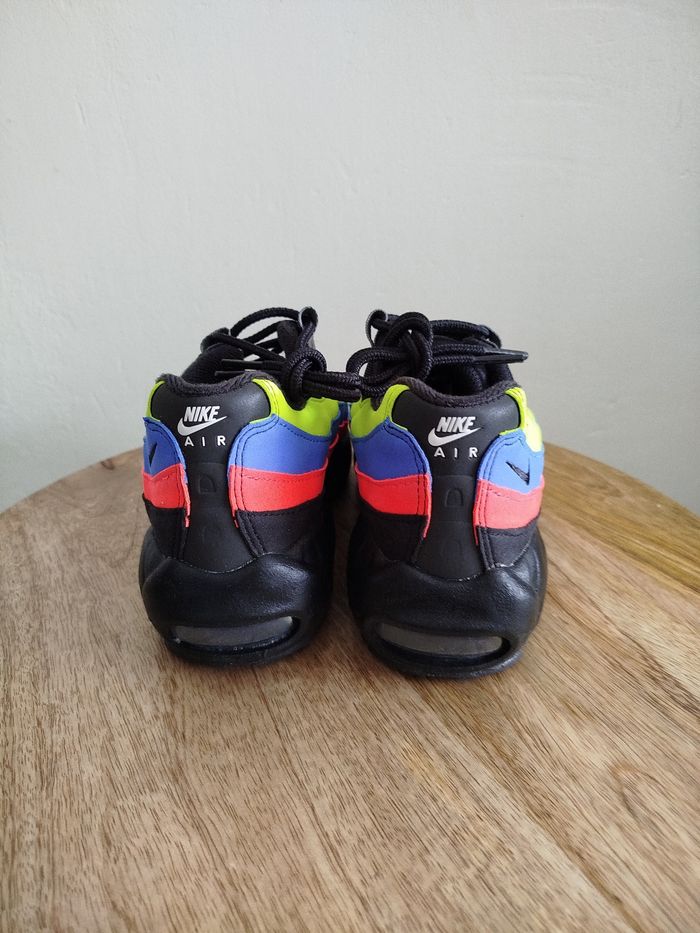 Baskets Nike T 36,5 - photo numéro 7