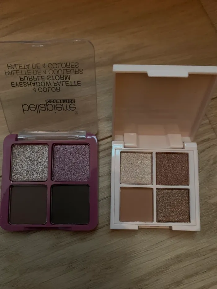 Lot de deux palettes maquillage