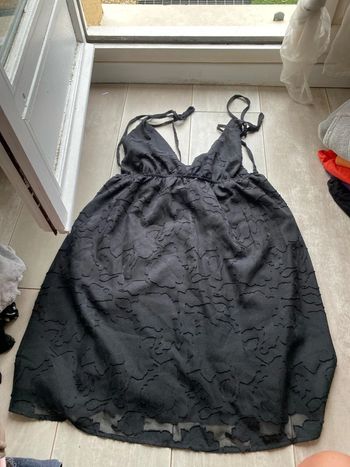 Robe noire, taille L